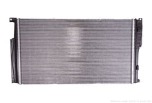 Load image into Gallery viewer, Genuine BMW F20 F22 F30 F32 Radiator (Inc. M140i, M240i, 330i &amp; 440i)
