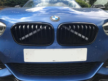 Load image into Gallery viewer, V Bar Vinyl covers for BMWs
